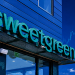 Sweetgreen Shares Plunge 15% After Cyclosporiasis Fears Force Sharper Sales Forecast Cut