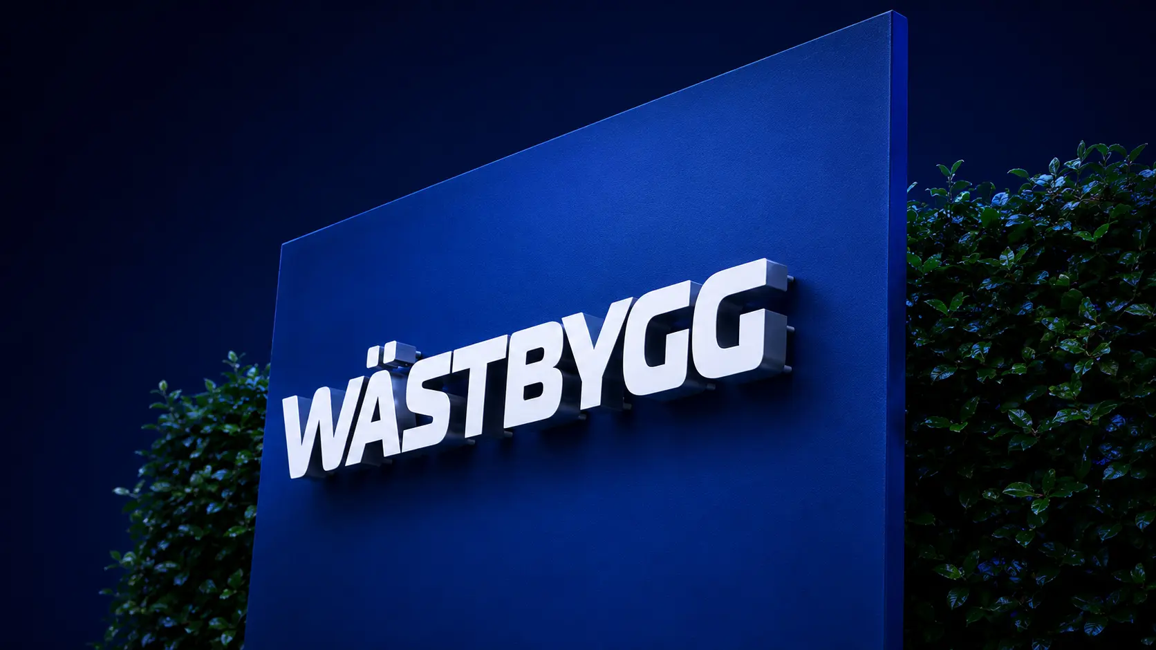 Wästbygg Gruppen Q2 Revenue Falls 33.6% to SEK 637 Million as Net Loss Narrows Sharply