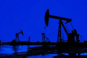 Oil Nears $100 as 25% Rally Faces Fresh Middle East Supply Risks