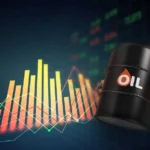 Oil Climbs 0.7% as U.S.-Iran Peace Hopes Fade, Raising Supply Risks in 2027