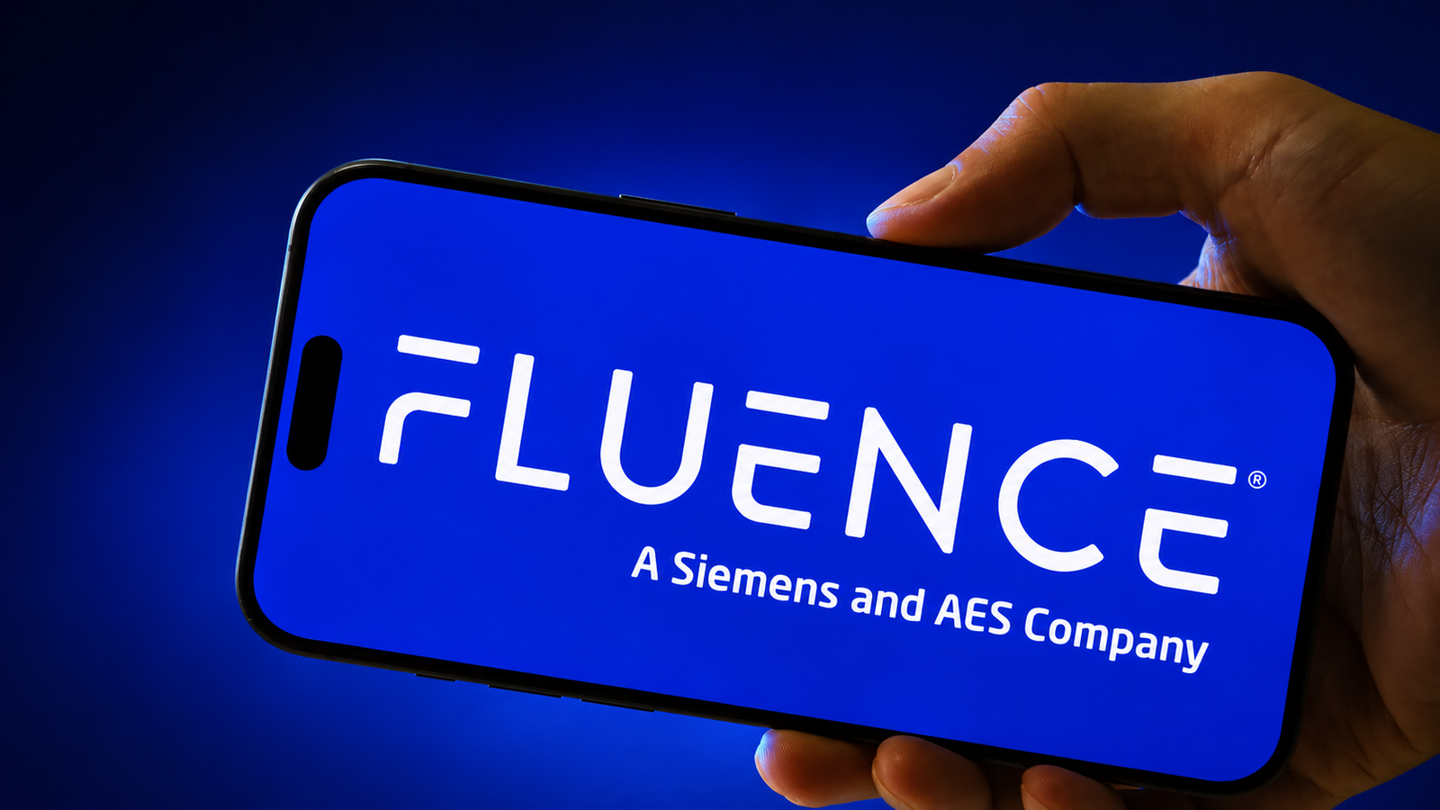 Fluence Energy Stock Slides After Barclays Downgrades to Underweight, Cuts Target to $10